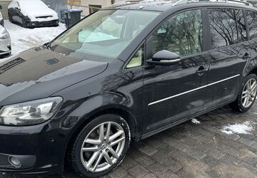 VW Touran 332.611 km 5.499 &euro; Eisleben 06295