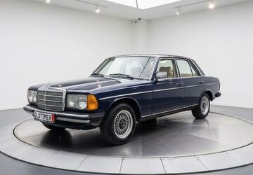 Mercedes-Benz 230 117.055 km 5.490 &euro; Halle Saale 06132