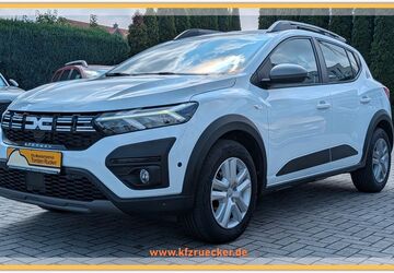Dacia Sandero 12.300 km 16.990 &euro; Delitzsch 04509