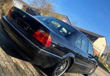 BMW 728 254.000 km 5.300 &euro; Leuna 06237