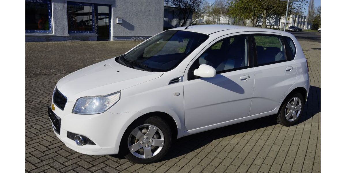 Chevrolet Aveo 90.900 km 2.999 &euro; Bitterfeld 06749