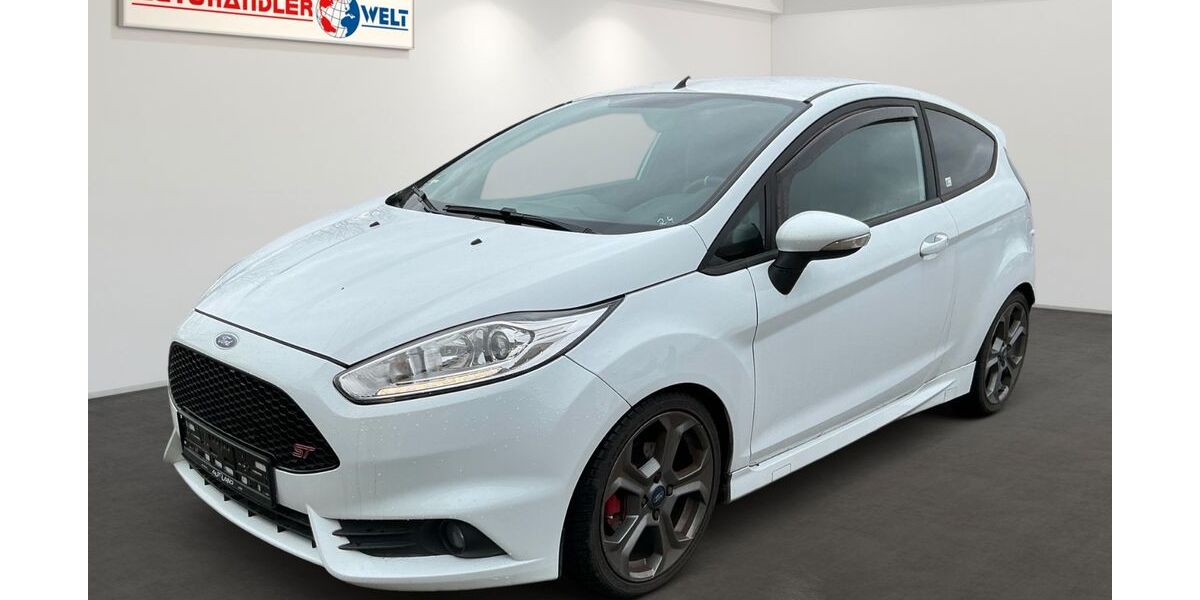 Ford Fiesta 112.968 km 7.999 &euro; Brehna 06796
