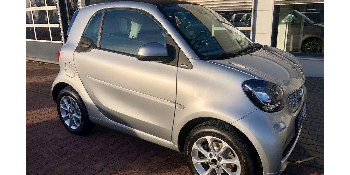 Smart ForTwo 37.263 km 8.999 &euro; Halle/Saale 06118