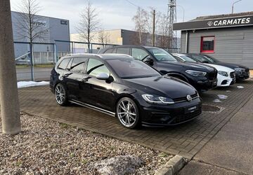 VW Golf 97.720 km 23.490 &euro; Halle (Saale) 06116