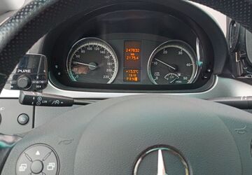 Mercedes-Benz Viano 261.000 km 16.999 &euro; Zörbig 06780