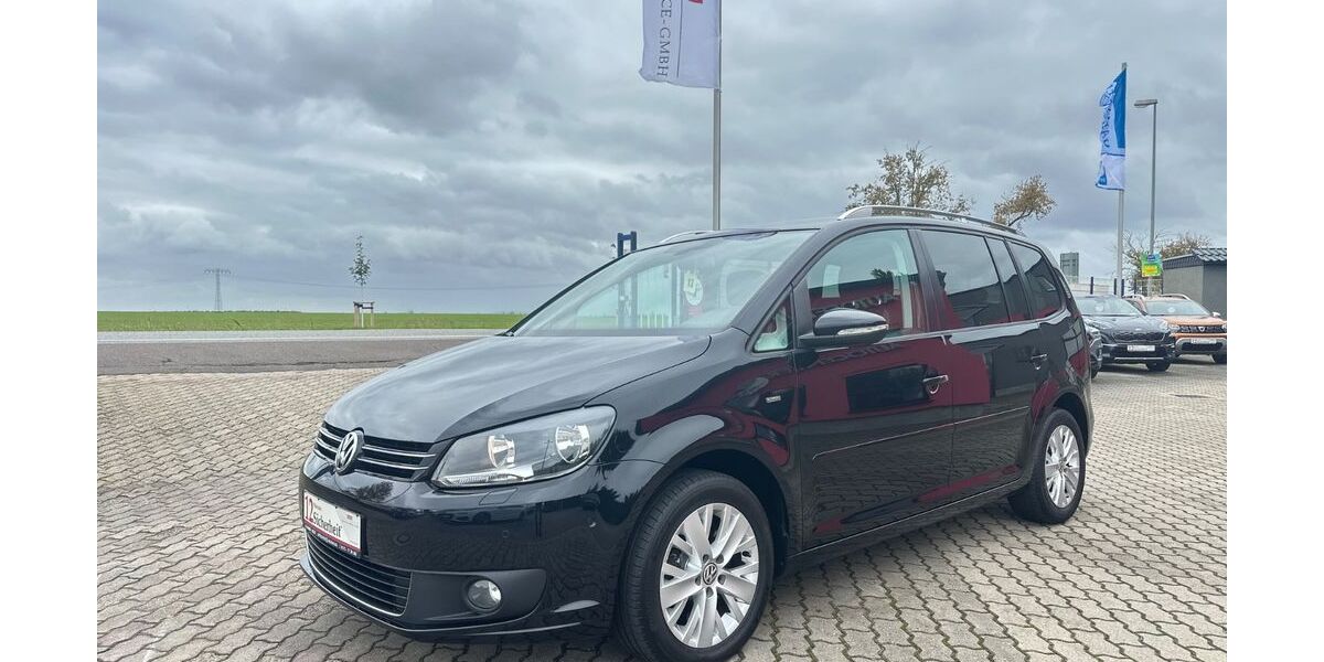 VW Touran 130.239 km 10.999 &euro; Kabelsketal/OT Großkugel 06184