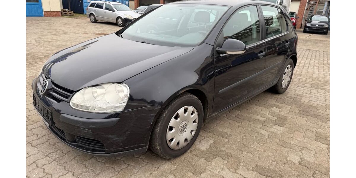 VW Golf 147.128 km 1.990 &euro; Glauzig 06369