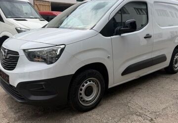 Opel Combo 92.800 km 8.690 &euro; Halle 06118