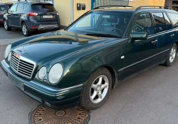 Mercedes-Benz E 230 320.000 km 1.490 &euro; Merseburg 06217