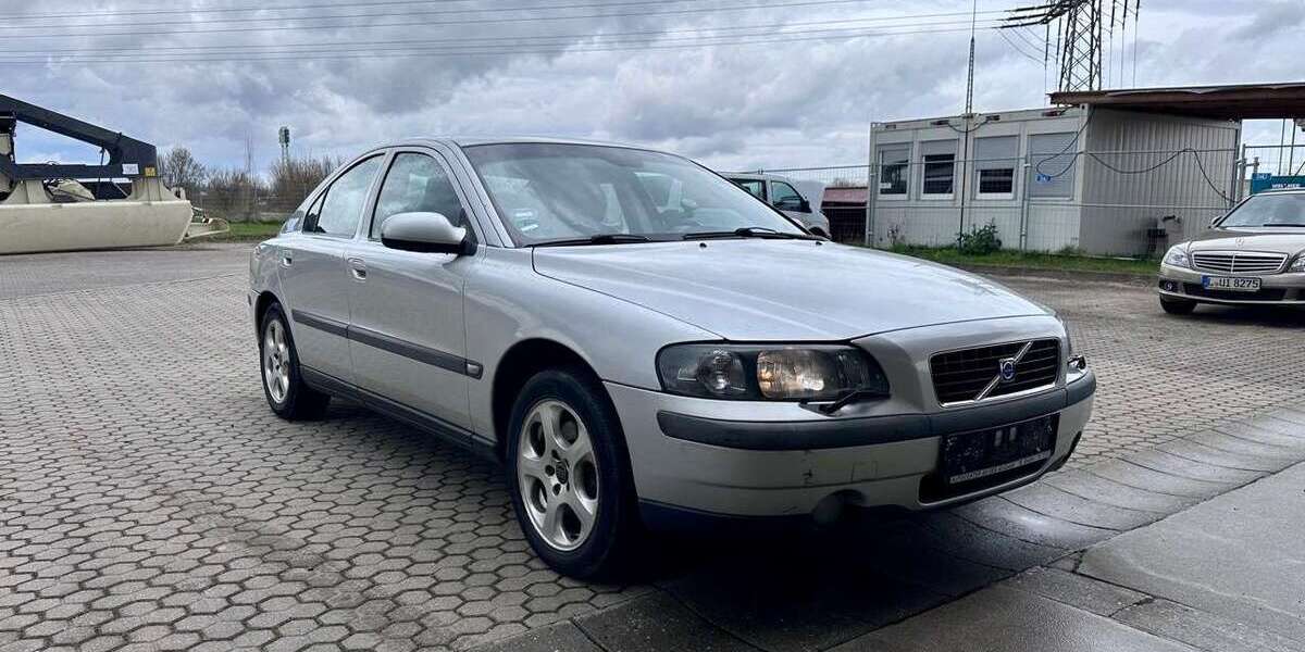 Volvo S60 300.000 km 1.800 &euro; Schkeuditz 04435