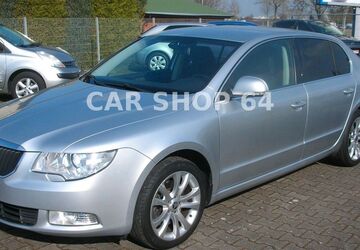 Skoda Superb 276.575 km 4.499 &euro; Halle/Saale 06116