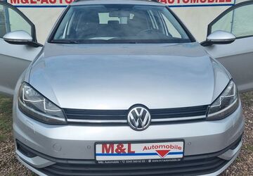 VW Golf 99.850 km 13.875 &euro; Halle / Saale 06112