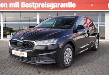 Skoda Fabia 25.043 km 15.990 &euro; Köthen 06366