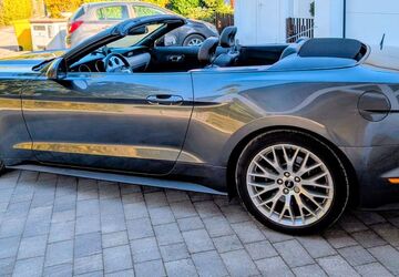 Ford Mustang 136.000 km 23.000 &euro; Salzatal 06197