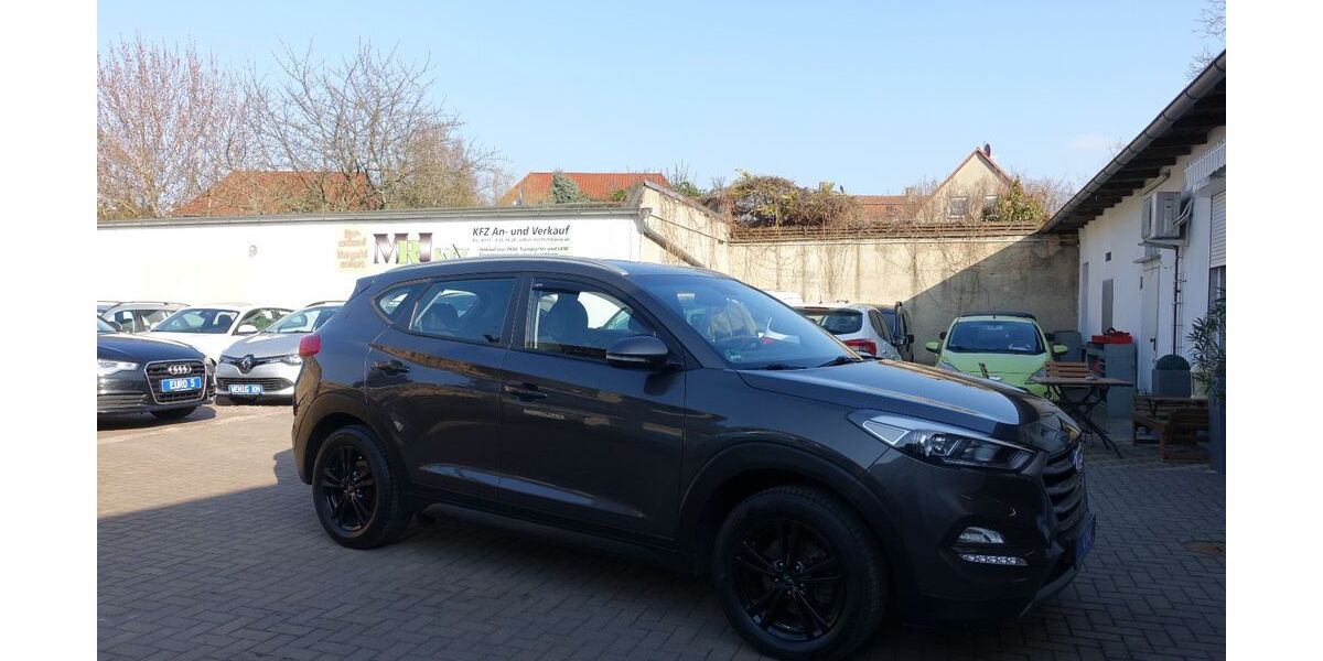 Hyundai TUCSON 201.500 km 11.000 &euro; Halle / Saale 06116
