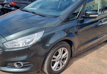 Ford S-Max 166.300 km 9.999 &euro; Halle / Saale 06112