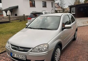 Opel Corsa 111.000 km 699 &euro; Leuna/OT Zschöchergen 06237