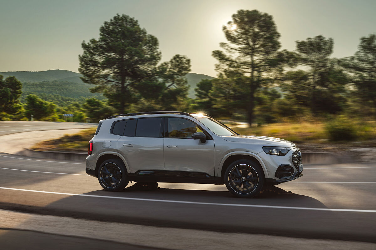 Mercedes-Benz GLB mit EQ Technologie 2026