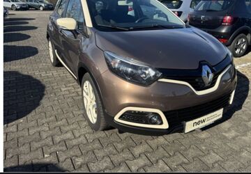 Renault Captur 106.345 km 7.950 &euro; Wolfen 06766