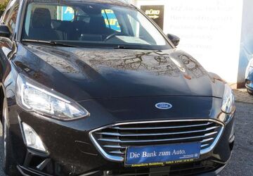 Ford Focus 47.000 km 16.840 &euro; Halle/ Saale 06116