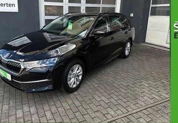 Skoda Octavia 2.600 km 33.400 &euro; Halle / Saale 06120