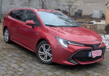 Toyota Corolla 23.200 km 25.300 &euro; Teutschental 06179