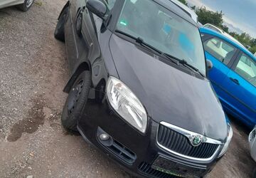 Skoda Fabia 163.000 km 1.499 &euro; Halle 06110