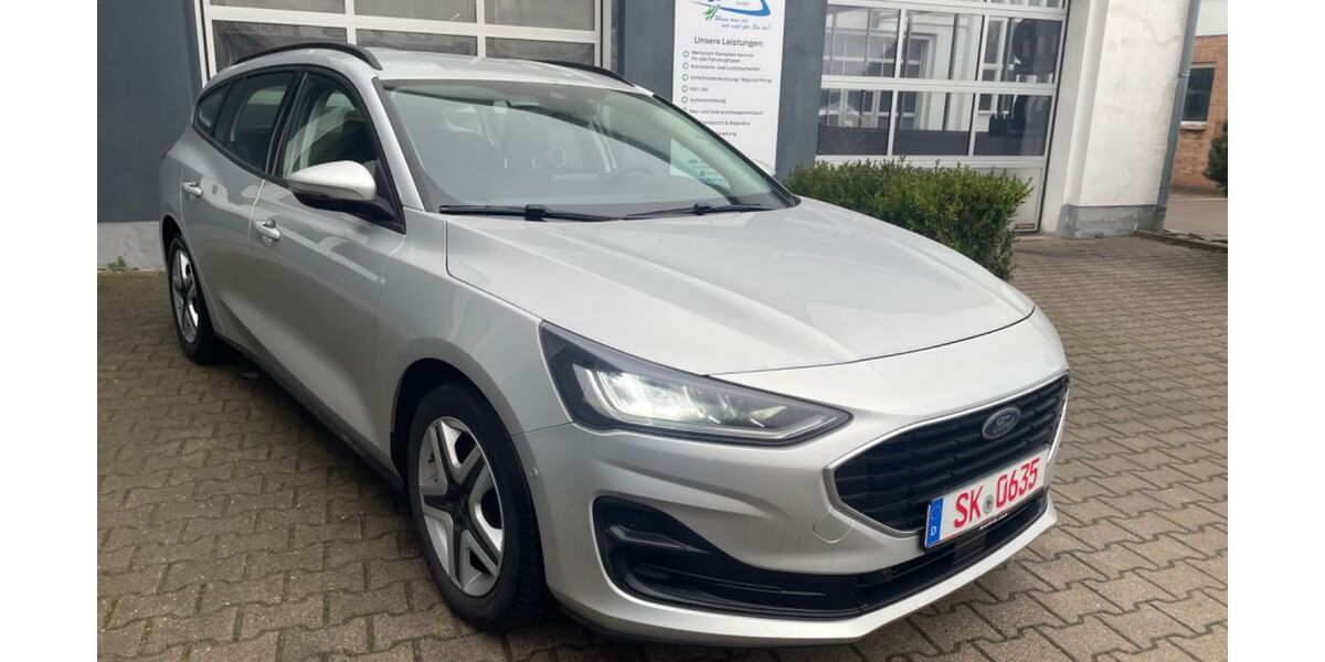 Ford Focus 52.998 km 19.599 &euro; Leuna 06237