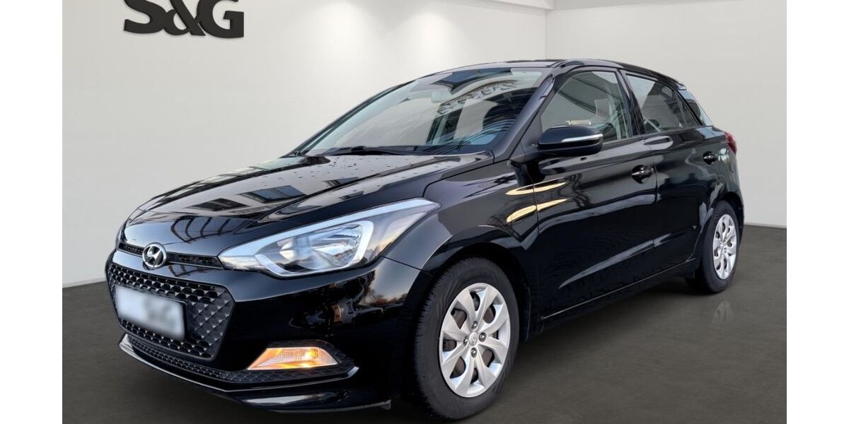 Hyundai i20 131.440 km 6.990 &euro; Petersberg OT Sennewitz 06193