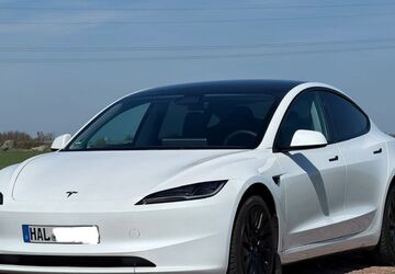 Tesla Model 3 51.000 km 38.699 &euro; Halle 06114