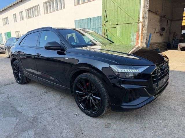 Audi Q8 85.000 km 65.999 &euro; Halle (Saale) 06112