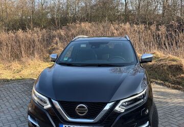 Nissan Qashqai 75.000 km 16.800 &euro; Holzweissig 06808