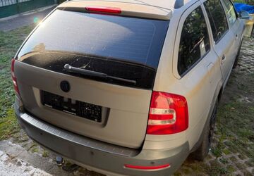 Skoda Octavia 372.217 km 1.599 &euro; Halle 06126