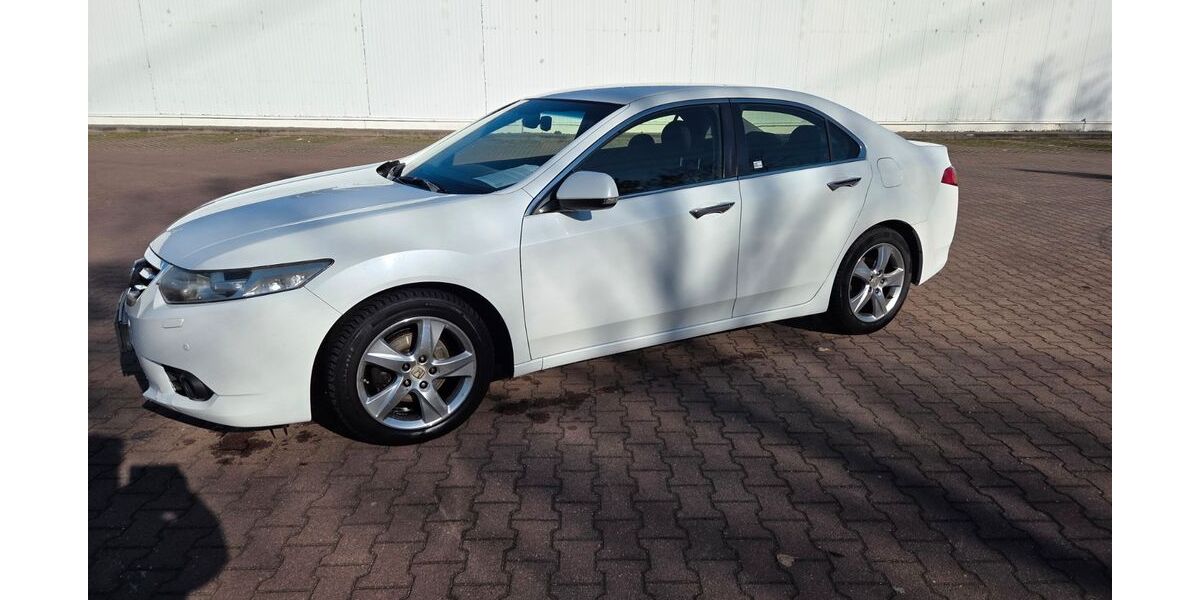 Honda Accord 163.000 km 10.000 &euro; Halle/S. 06132