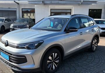 VW Tiguan 12.974 km 37.988 &euro; Südliches Anhalt OT Görzig 06369
