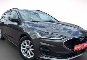 Ford Focus 124.728 km 12.880 &euro; Halle (Saale) 06128