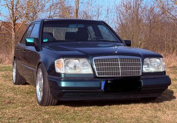 Mercedes-Benz 220 317.500 km 7.250 &euro; Petersberg 06193