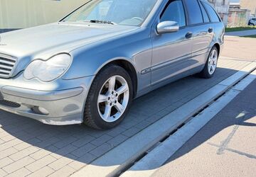 Mercedes-Benz C 180 302.000 km 1.299 &euro; Gröbers 06184