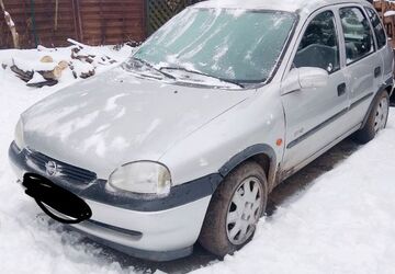 Opel Corsa 98.000 km 800 &euro; Bad Dürrenberg 06231