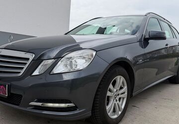 Mercedes-Benz E 200 196.000 km 7.800 &euro; Holleben 06179
