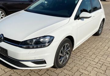 VW Golf 54.063 km 13.990 &euro; Glauzig 06369