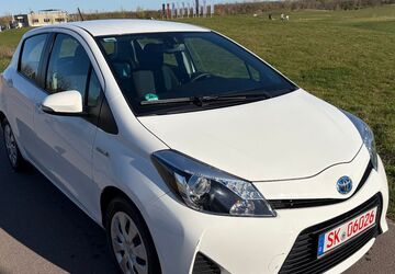 Toyota Yaris 90.000 km 8.999 &euro; HALLE 06116