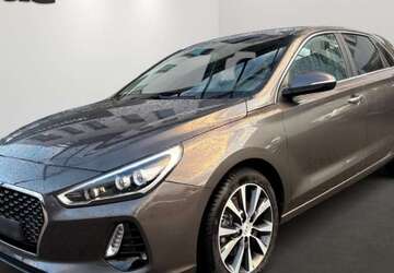 Hyundai i30 65.717 km 13.990 &euro; Petersberg OT Sennewitz 06193