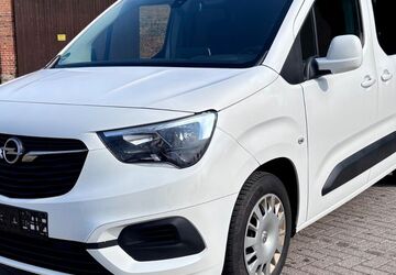 Opel Combo 214.400 km 7.990 &euro; Schkopau / OT Wallendorf 06258