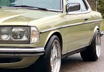 Mercedes-Benz 230 260.000 km 12.900 &euro; Bitterfeld-Wolfen 06766