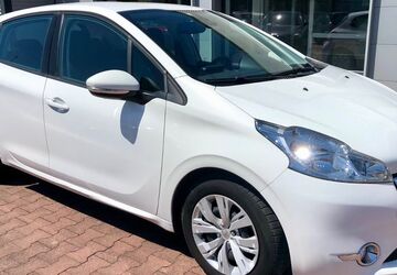 Peugeot 208 124.944 km 5.399 &euro; Halle/Saale 06118