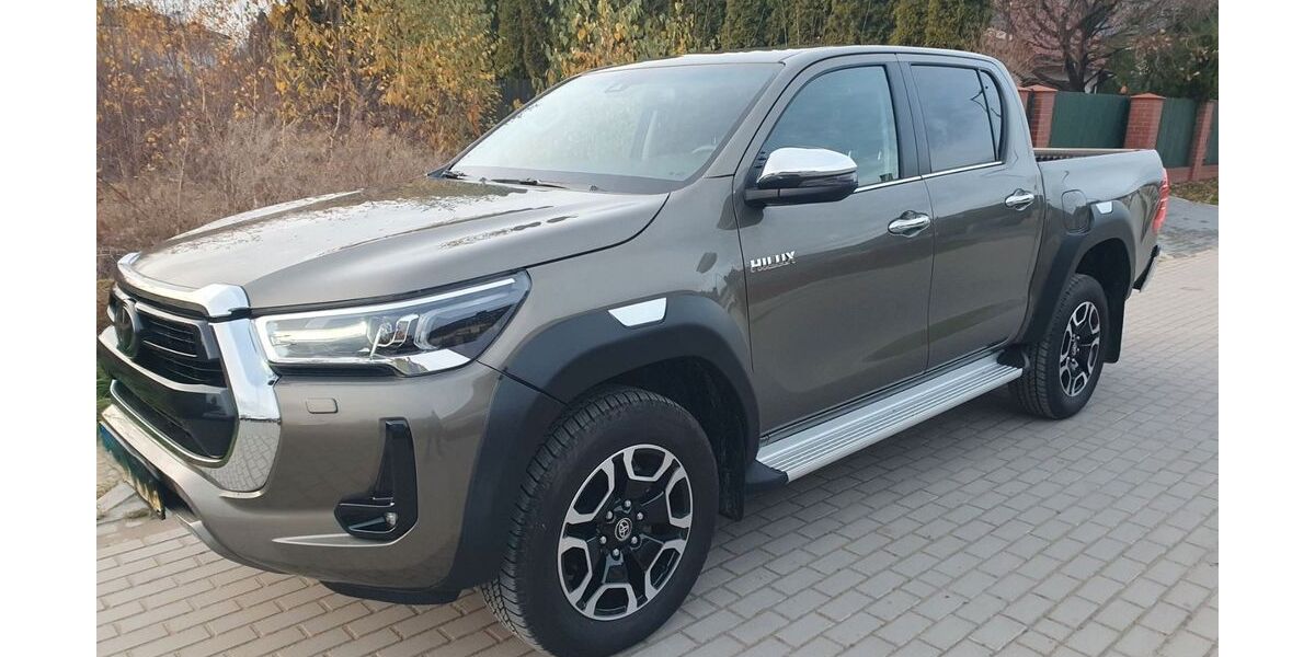 Toyota Hilux 32.000 km 34.900 &euro; Köthen 06366