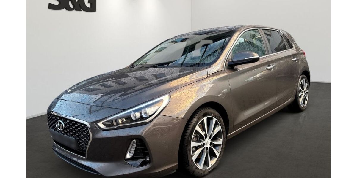 Hyundai i30 65.717 km 13.990 &euro; Petersberg OT Sennewitz 06193