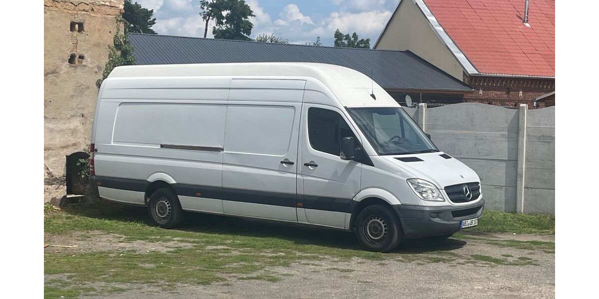 Mercedes-Benz Sprinter 213.500 km 13.500 &euro; Großzöberitz 06780