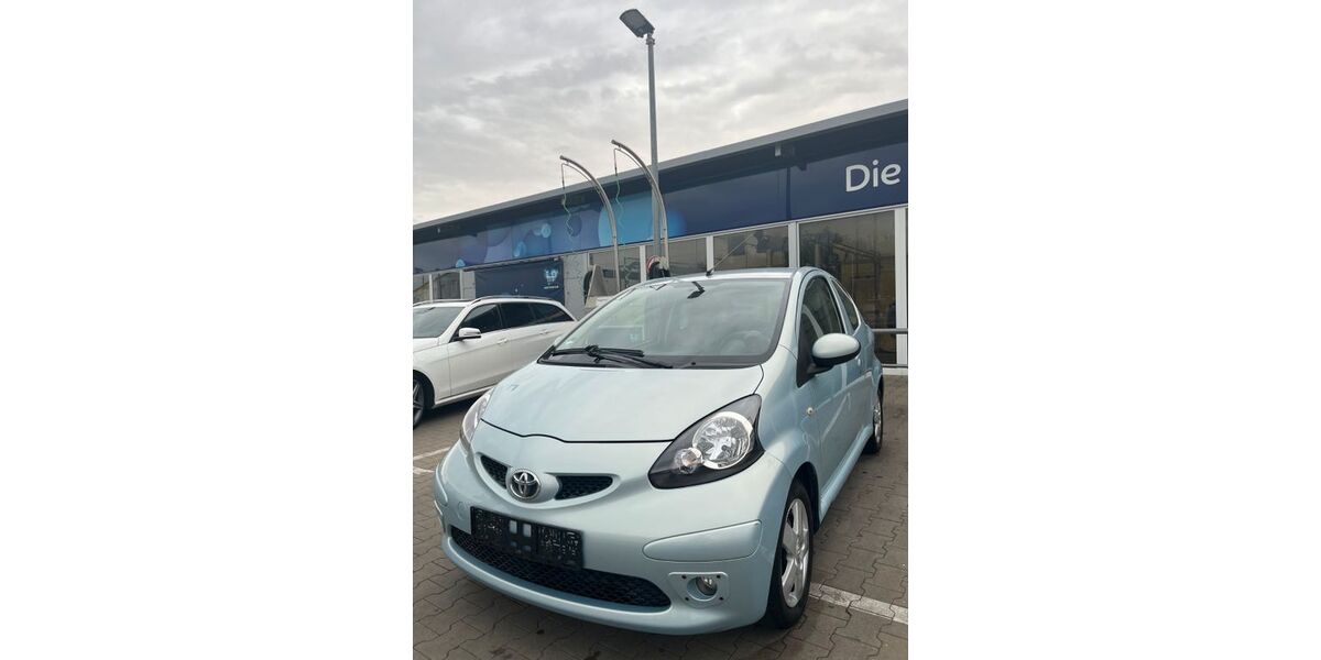 Toyota Aygo (X) 76.131 km 2.880 &euro; Teutschenthal OS Zscherben 06179
